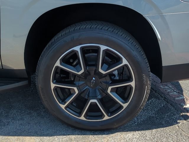 New 2025 Chevrolet Suburban RST w/ Advanced Technology Package RWD image 7