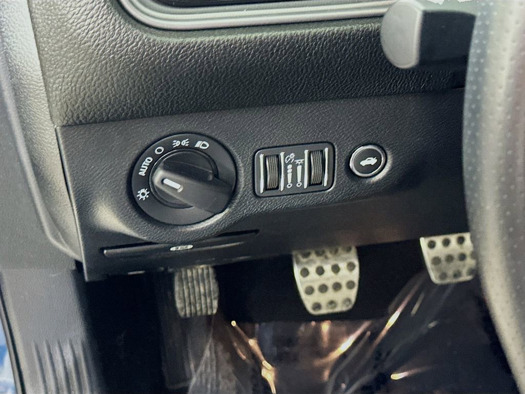 Used 2023 Dodge Challenger R/T image 20