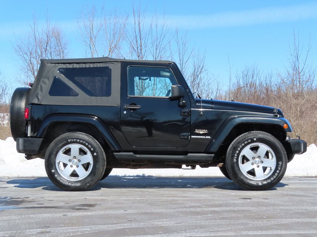 Used 2012 Jeep Wrangler Sahara w/ Connectivity Group image 2