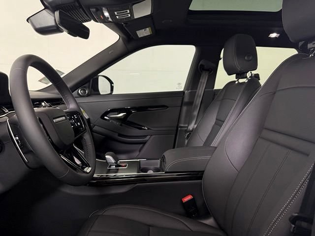 New 2026 Land Rover Range Rover Evoque Hoxton AWD/4WD image 4