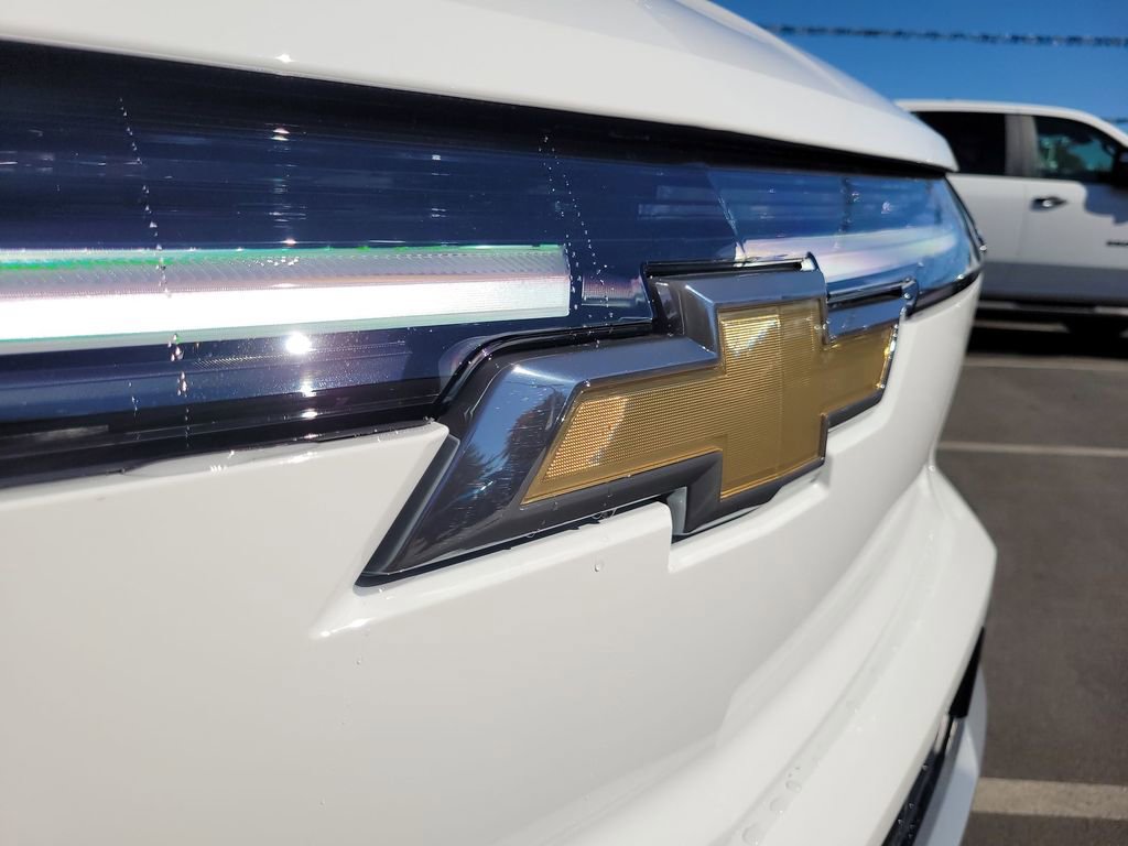 New 2026 Chevrolet Silverado EV LT image 29
