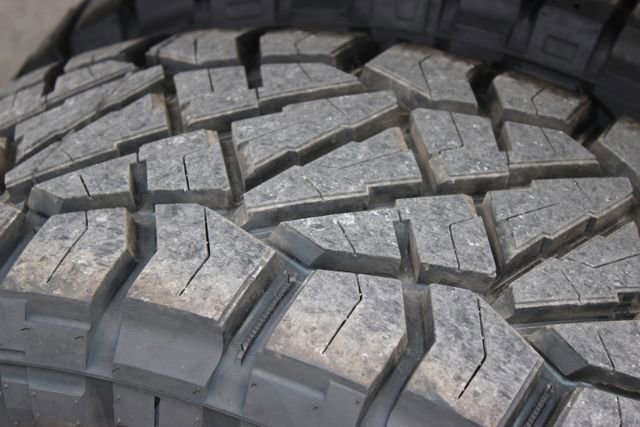 Used 2024 GMC Sierra 3500 Denali w/ Denali Reserve Package image 18