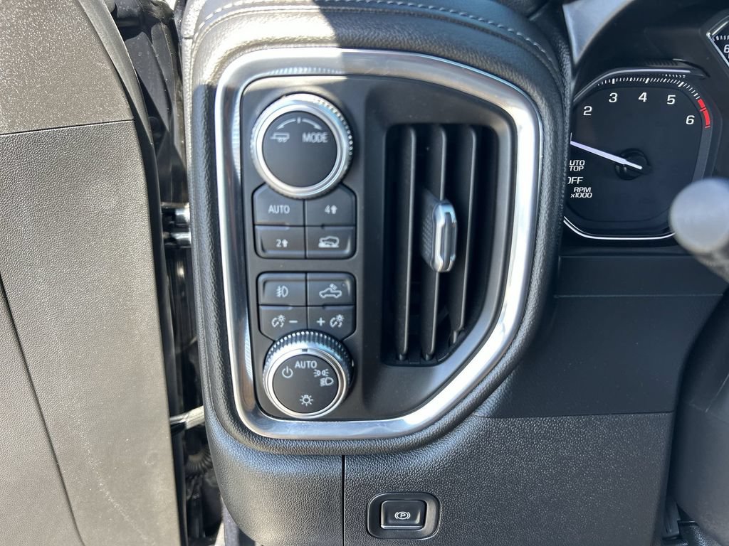 Used 2021 GMC Sierra 1500 Elevation w/ Preferred Package AWD/4WD image 18