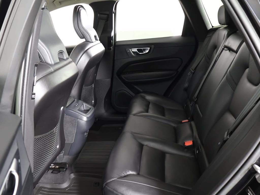 Used 2023 Volvo XC60 B5 Plus w/ Climate Package AWD/4WD image 40