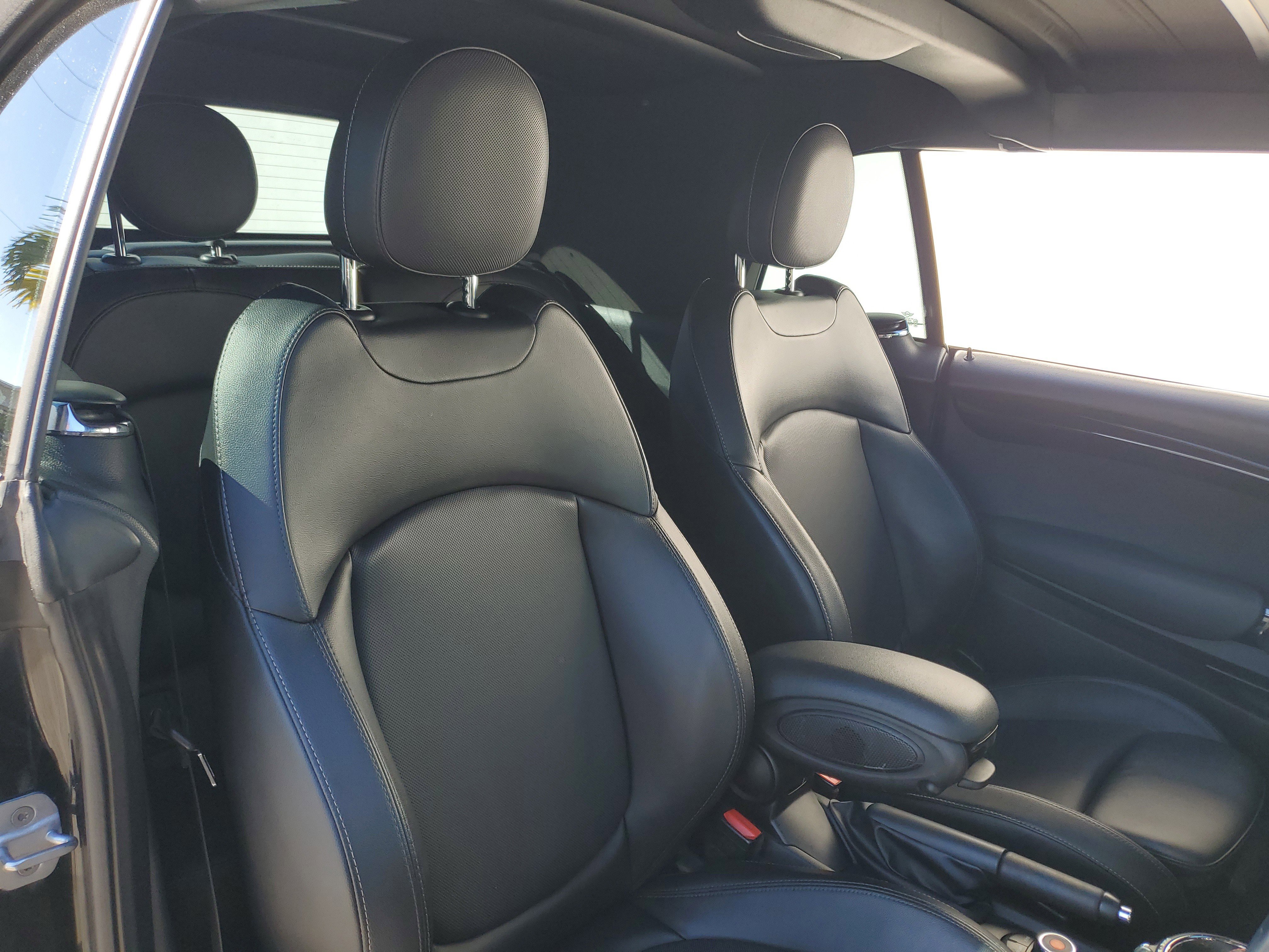 Used 2016 MINI Cooper S image 12