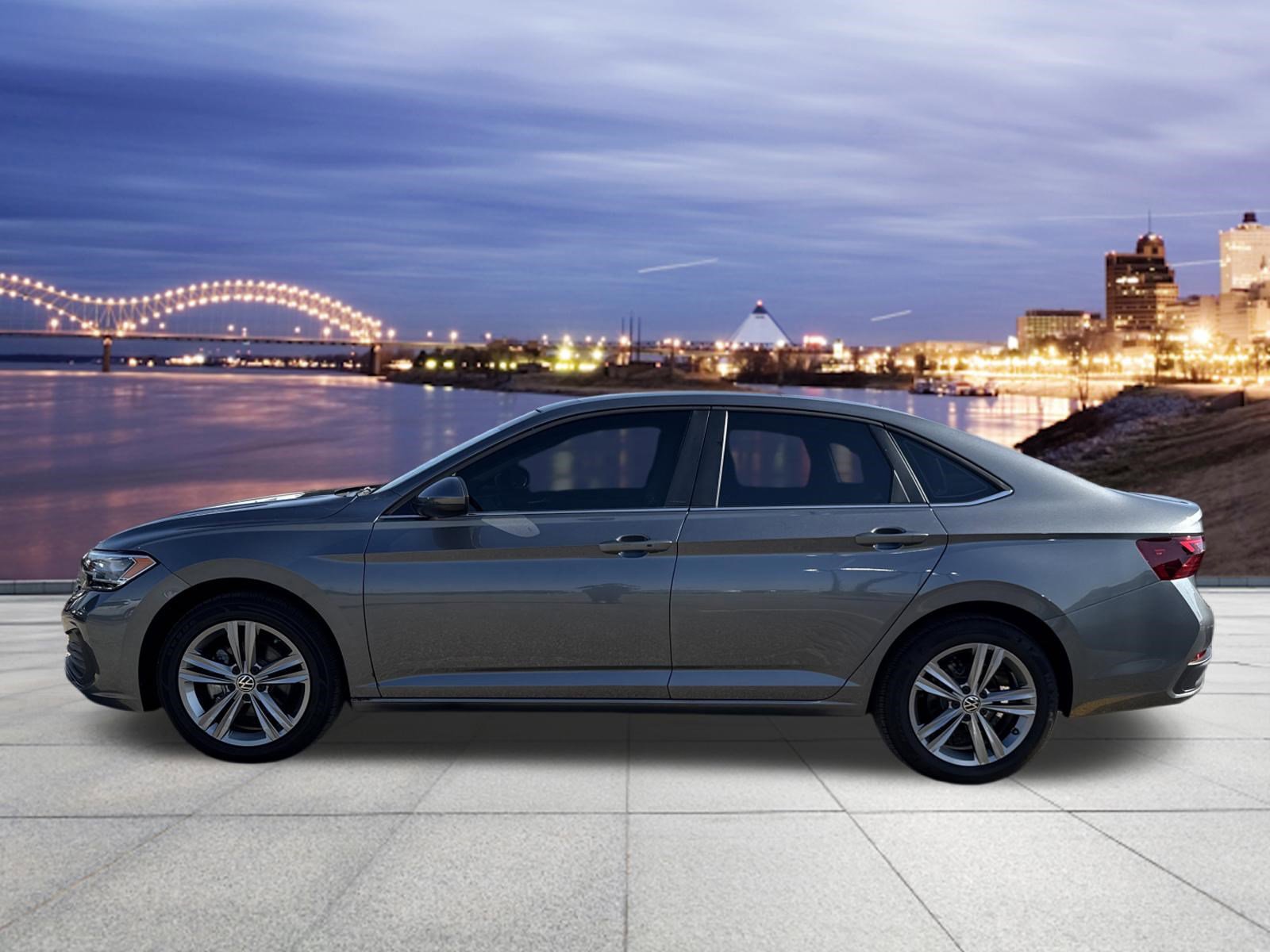 Used 2024 Volkswagen Jetta SE w/ Panoramic Sunroof Package image 2