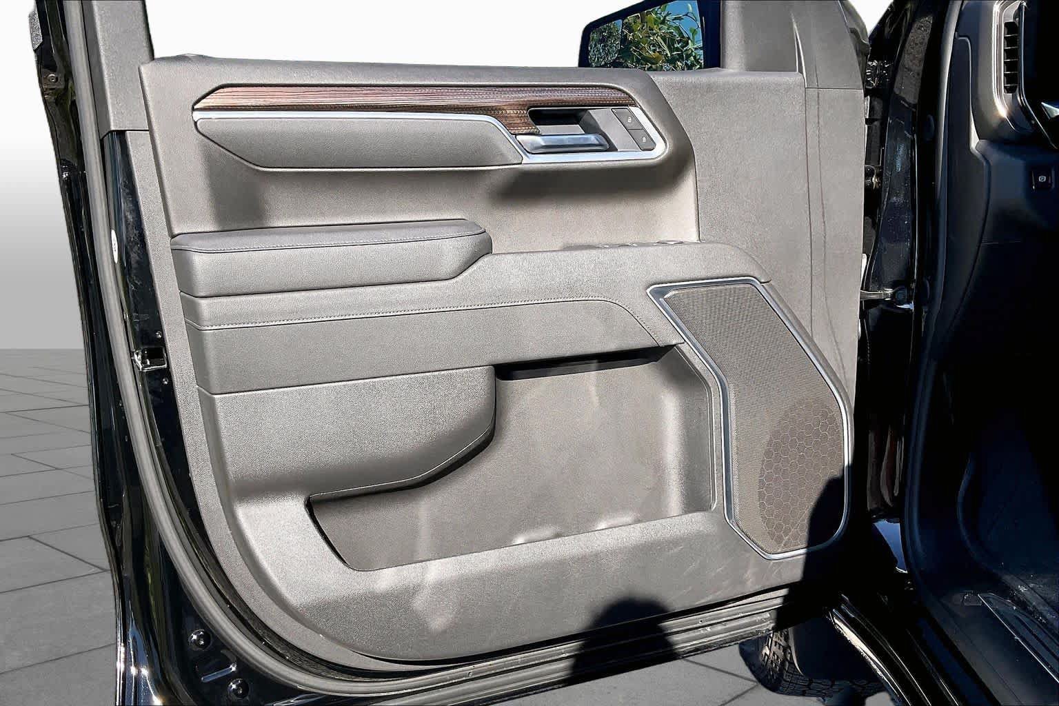 Used 2026 Chevrolet Silverado 1500 RST w/ RST Select Package RWD image 22
