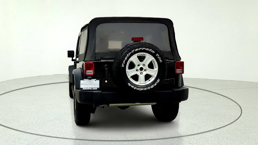 Used 2017 Jeep Wrangler Unlimited Sport w/ Connectivity Group AWD/4WD image 6