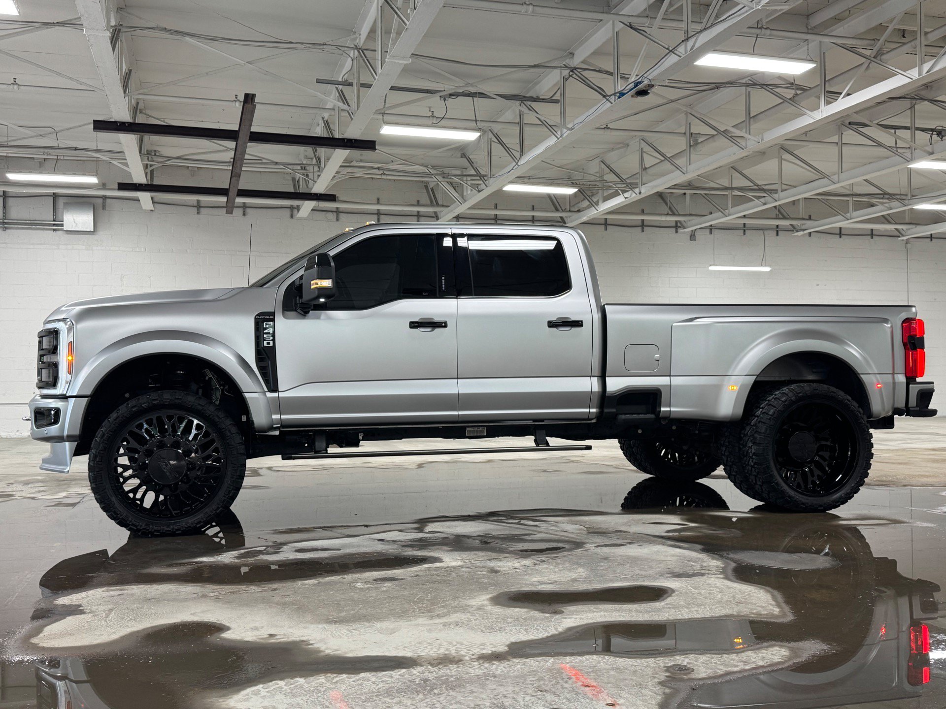 Used 2024 Ford F450 Platinum w/ Camper Package AWD/4WD image 37
