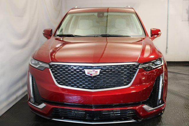 Certified 2023 Cadillac XT6 Premium Luxury w/ Technology Package image 3
