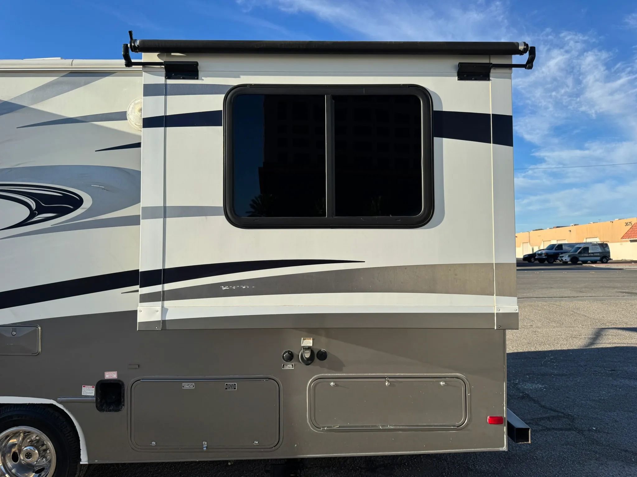 Used 2015 Ford E-450 and Econoline 450 Super Duty w/ Motorhome Prep Package image 10