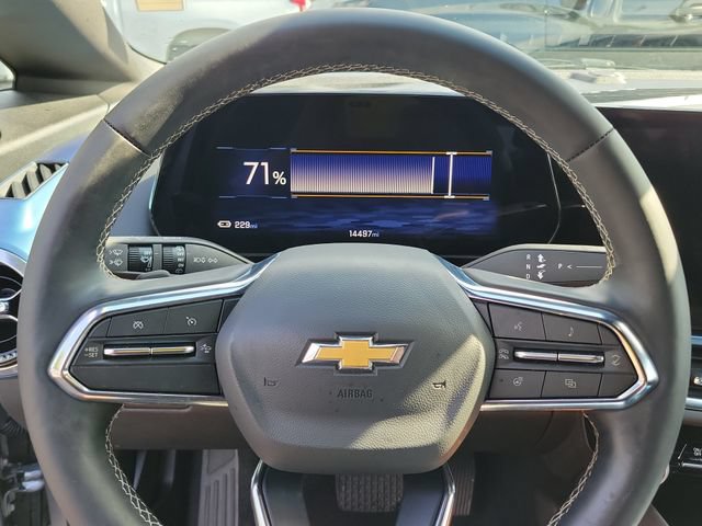 Used 2024 Chevrolet Equinox EV LT w/ LPO, Trailering Package FWD image 28