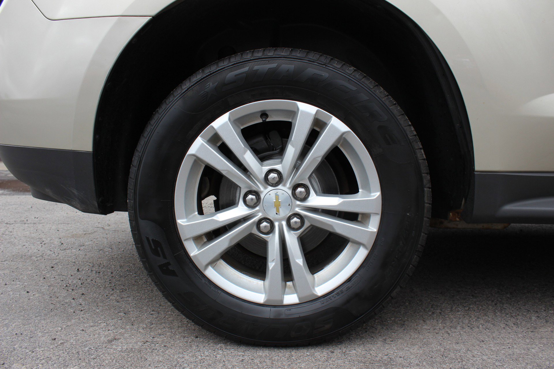 Used 2013 Chevrolet Equinox LS image 37