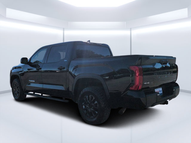 Used 2024 Toyota Tundra SR5 w/ SR5 Convenience Package AWD/4WD image 5
