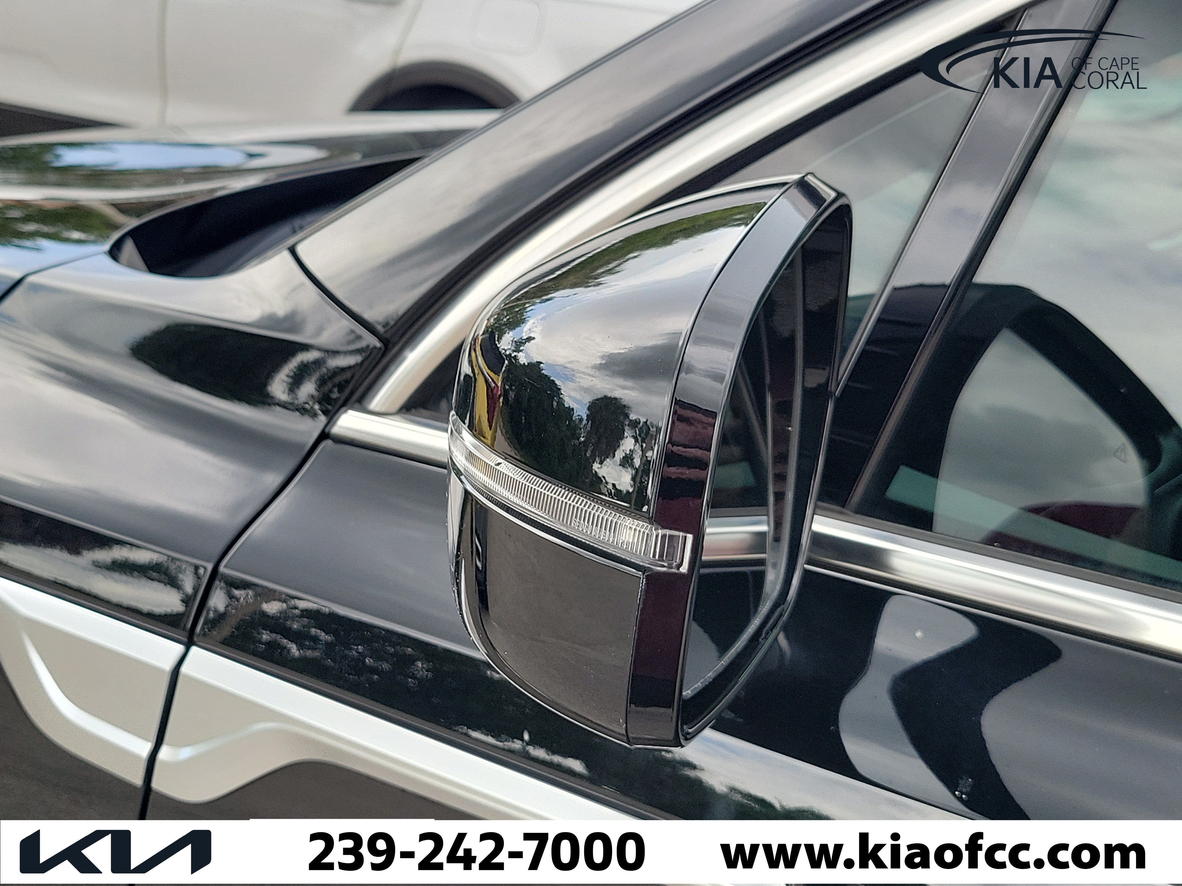 Used 2023 Kia Sorento LX FWD image 9