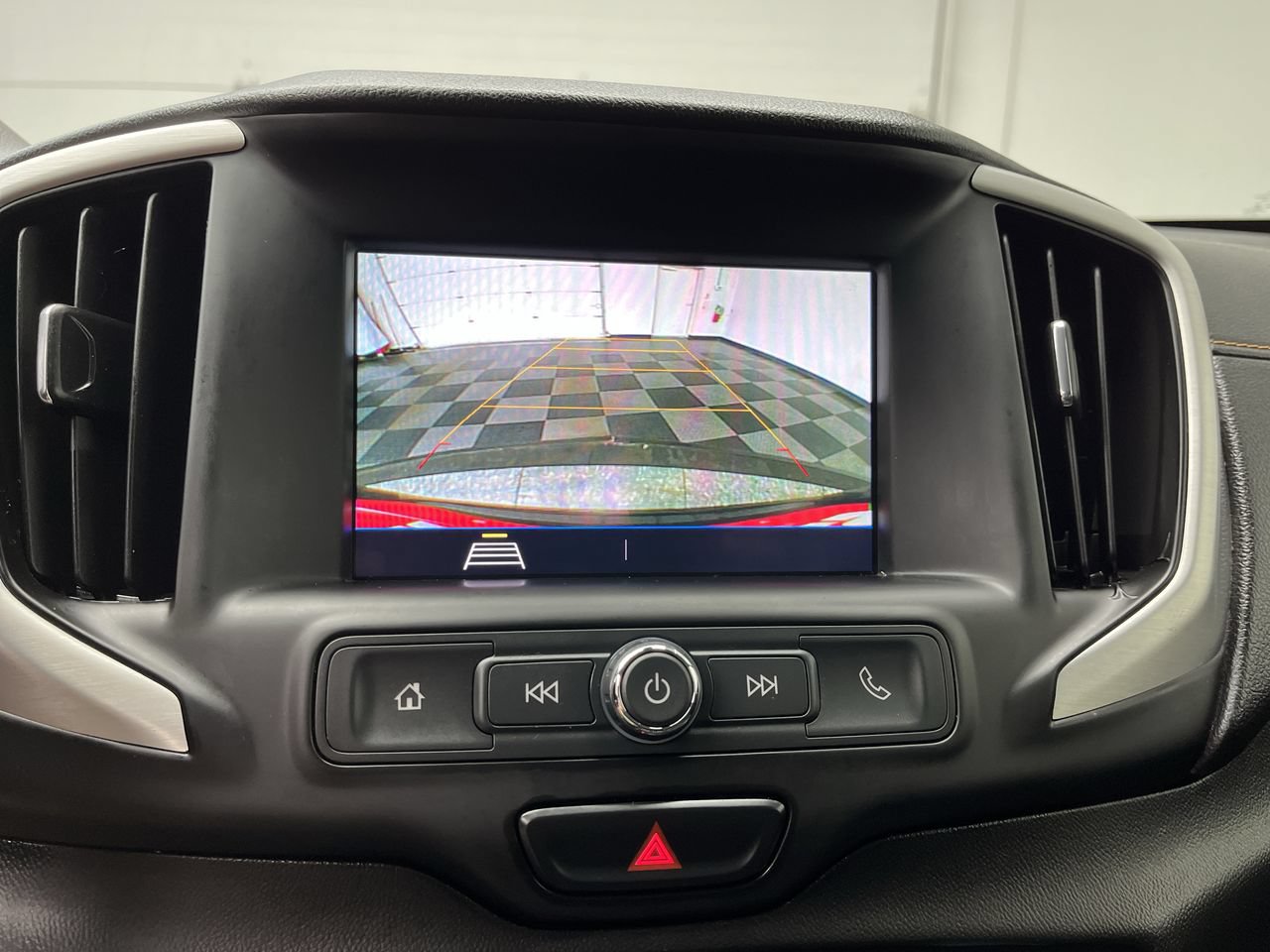 Used 2020 GMC Terrain SLE w/ Driver Convenience Package AWD/4WD image 5
