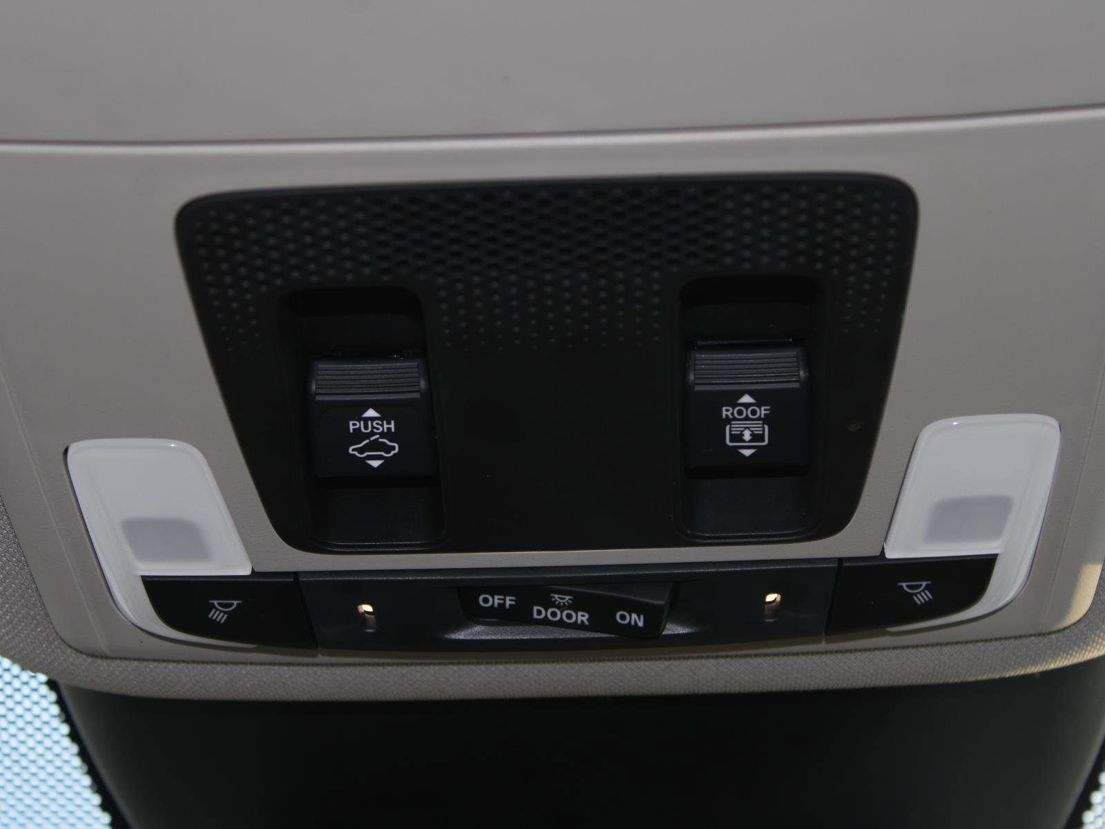 Used 2023 Honda Pilot Elite image 13