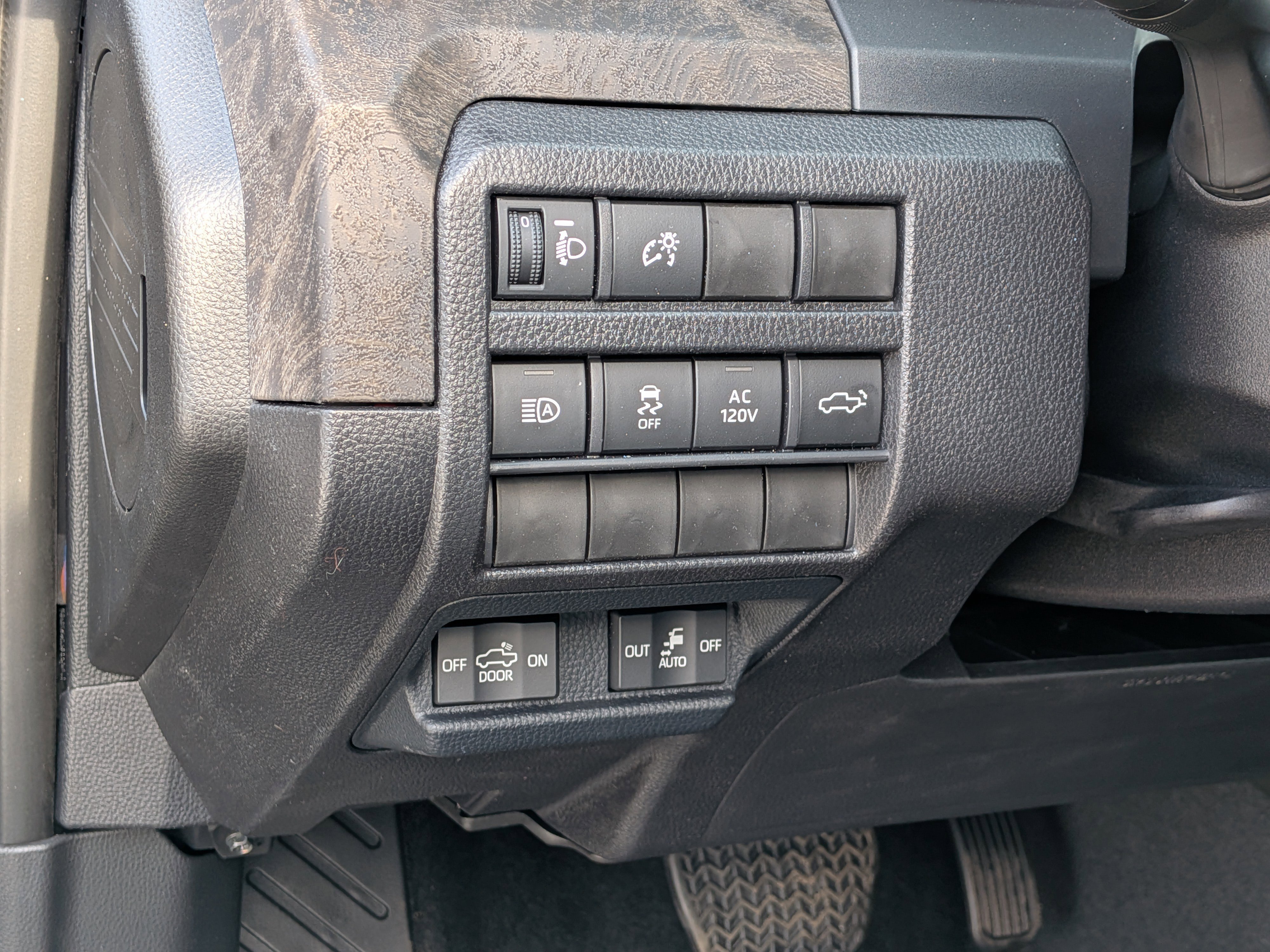 New 2026 Toyota Tacoma Limited AWD/4WD image 13