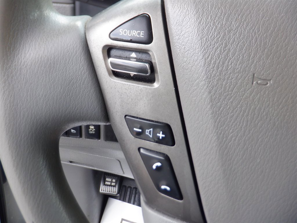 Used 2020 Nissan NV 2500 SV image 16