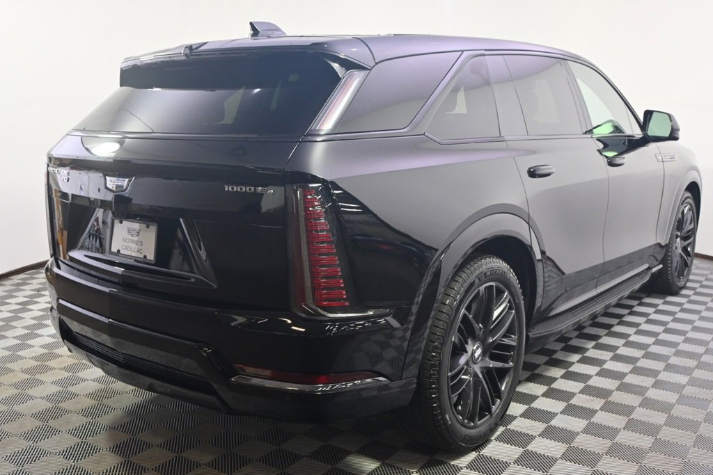 New 2026 Cadillac Escalade IQ Sport 2 w/ LPO, ONYX Package image 7