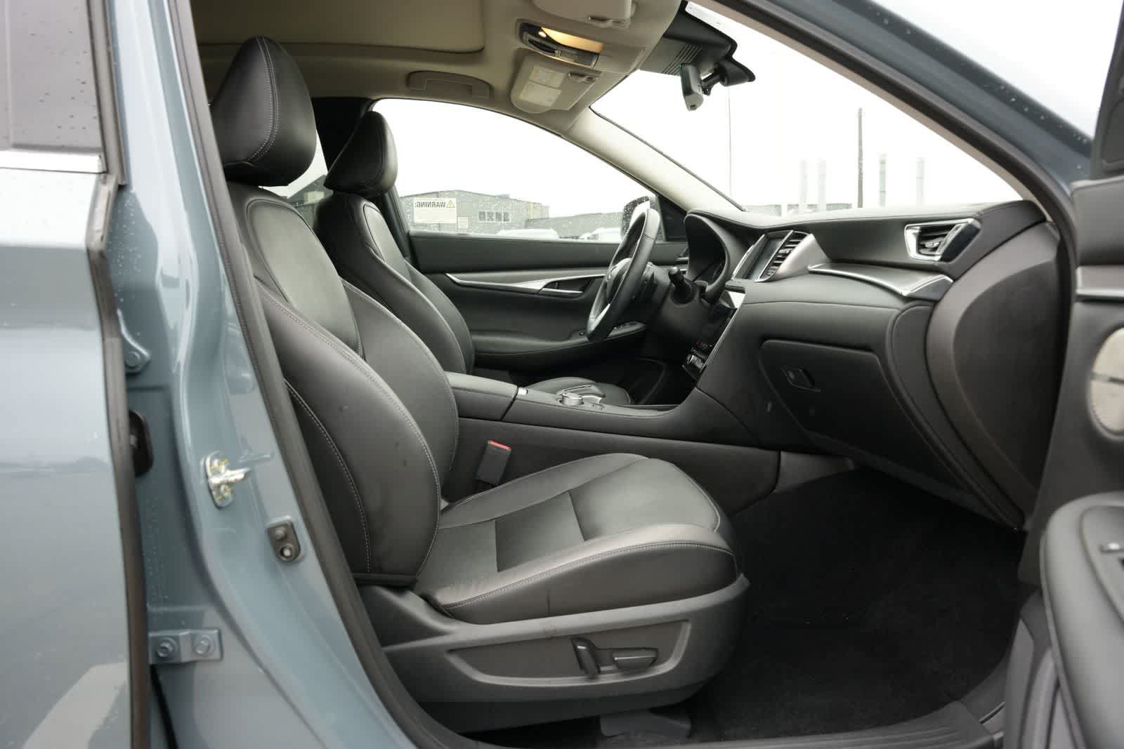 Certified 2023 INFINITI QX50 Luxe AWD/4WD image 22