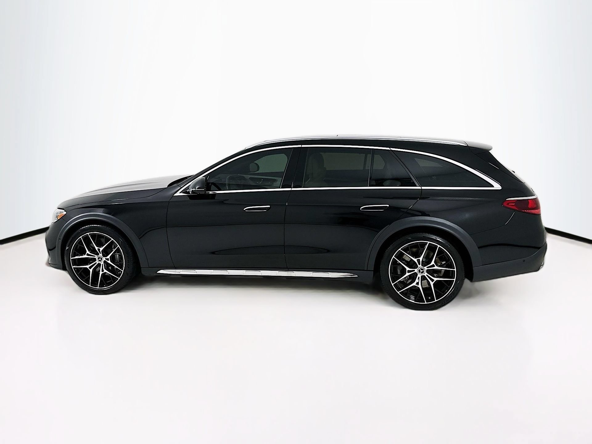 Certified 2024 Mercedes-Benz E 450 4MATIC All-Terrain Wagon image 5
