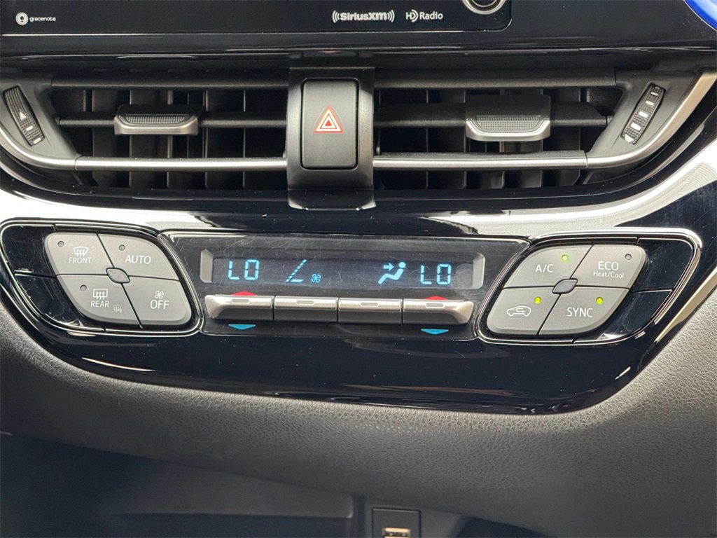 Used 2021 Toyota C-HR XLE image 27