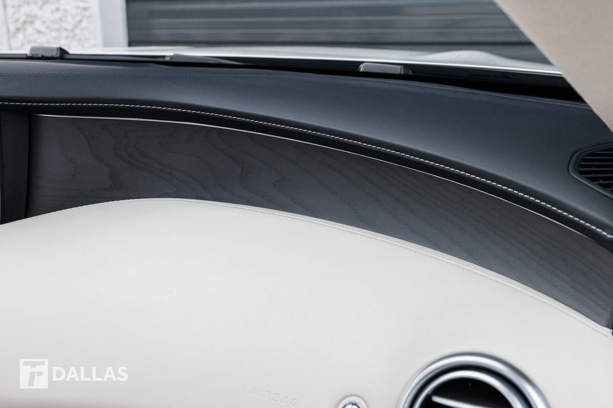 Used 2020 Mercedes-Benz S 560 Cabriolet image 33