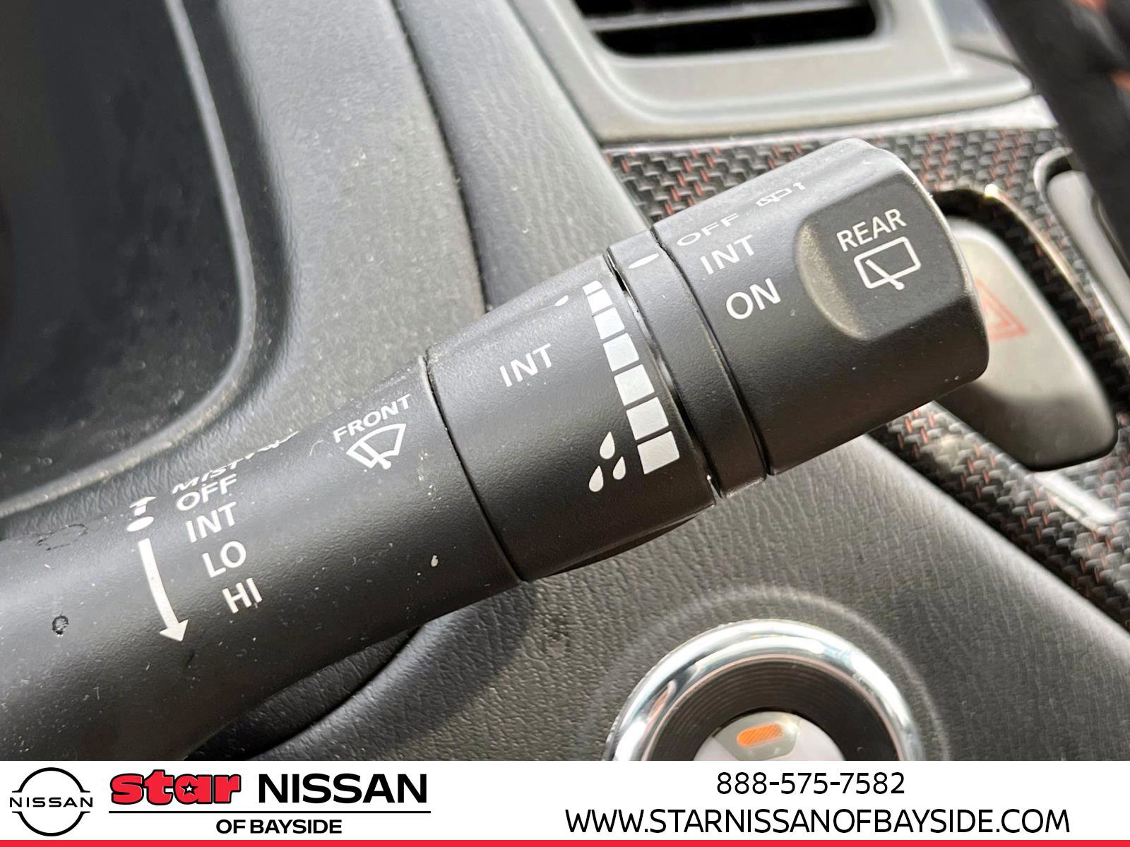 Used 2020 Nissan Pathfinder SL image 24