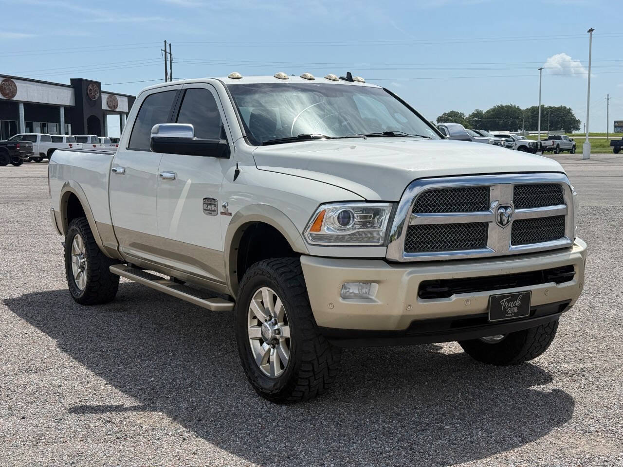 Used 2016 RAM 2500 Longhorn w/ Convenience Group AWD/4WD image 3