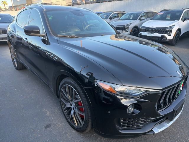 Used 2017 Maserati Levante S AWD/4WD image 5