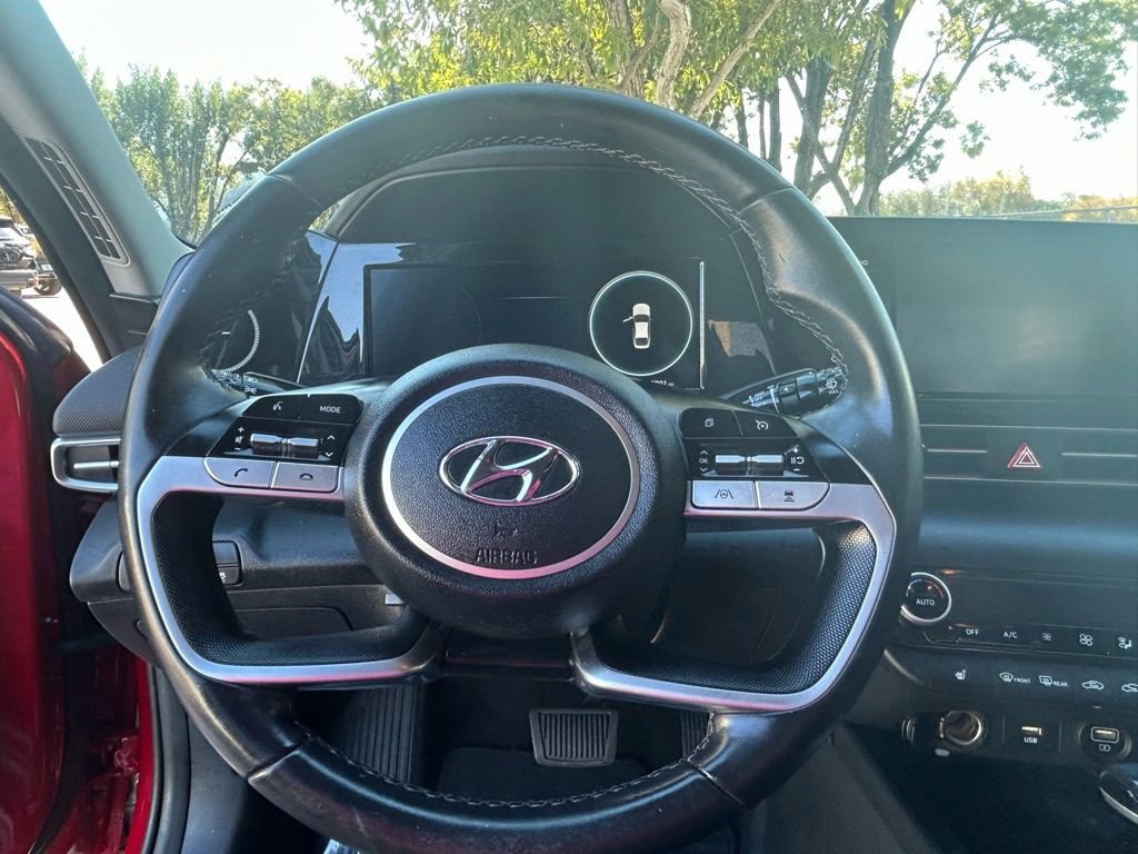 Used 2022 Hyundai Elantra SEL w/ Convenience Package image 17