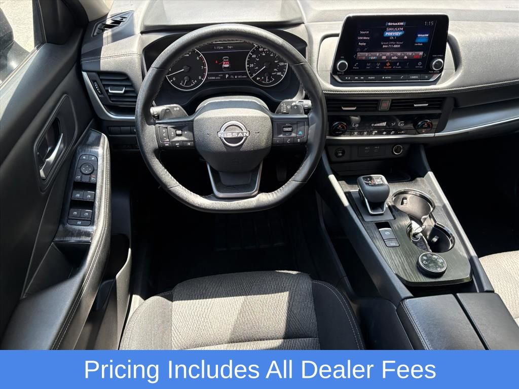 Used 2025 Nissan Rogue SV AWD/4WD image 22