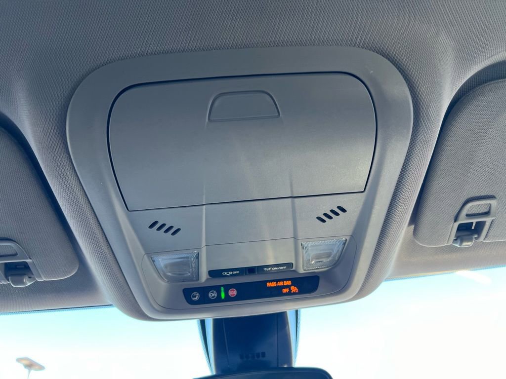 Used 2023 Chevrolet Blazer LT image 36