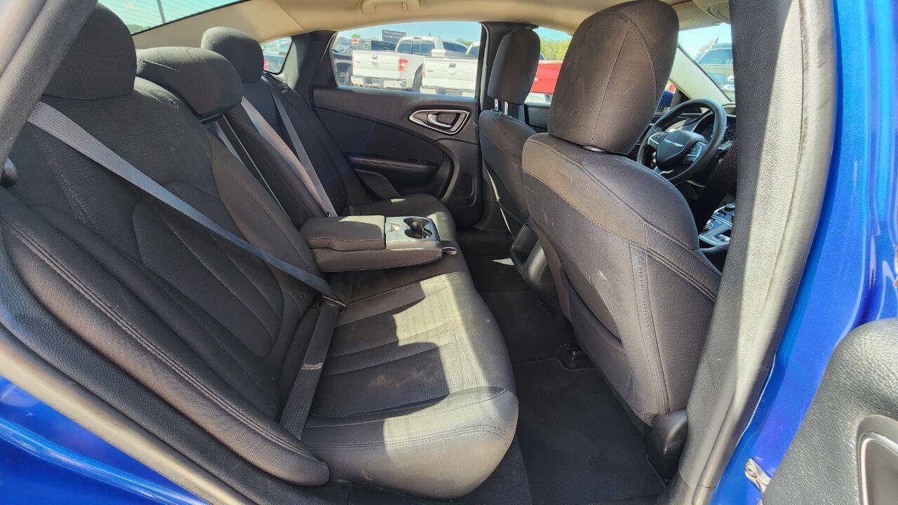 Used 2016 Chrysler 200 Limited FWD image 20