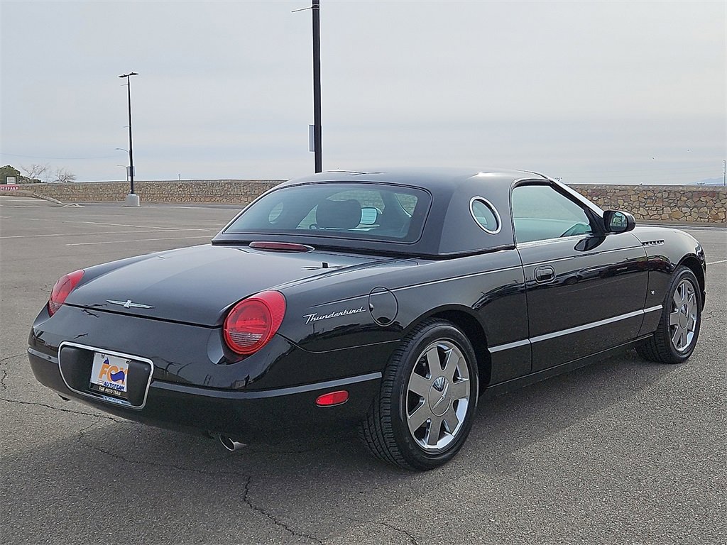 Used 2003 Ford Thunderbird Base image 4