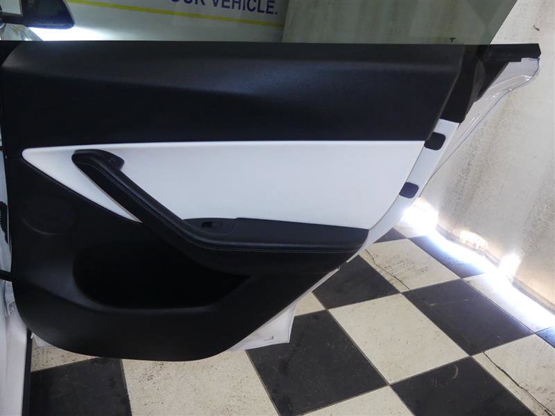 Used 2021 Tesla Model Y Long Range image 25