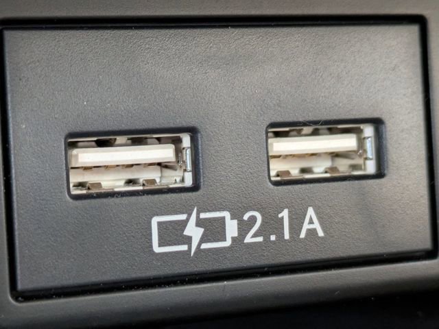 Certified 2022 Lexus RX 450hL Luxury w/ Cold Area Package (CT) image 25