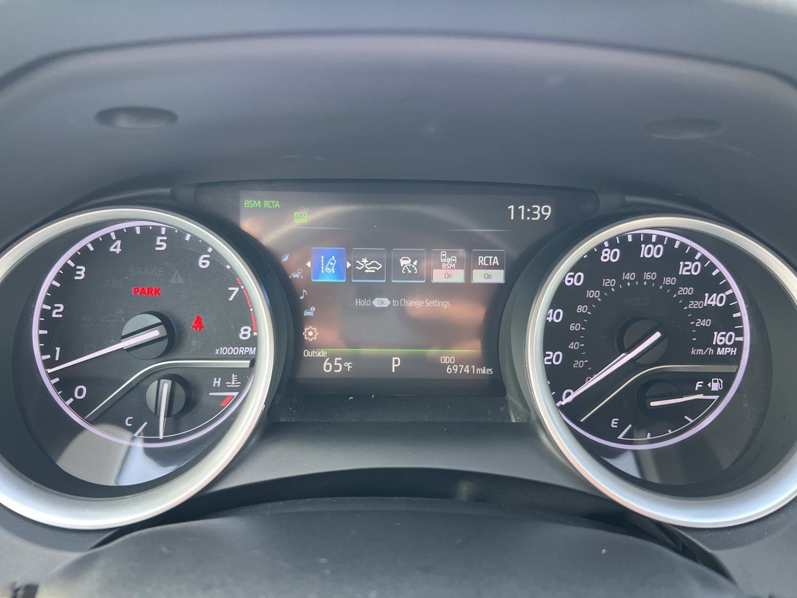 Used 2023 Toyota Camry XLE image 11