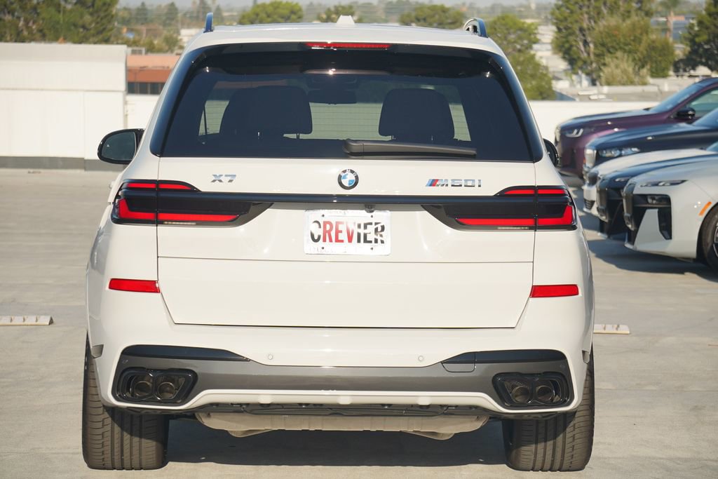 New 2026 BMW X7 M60i w/ Climate Comfort Package image 19