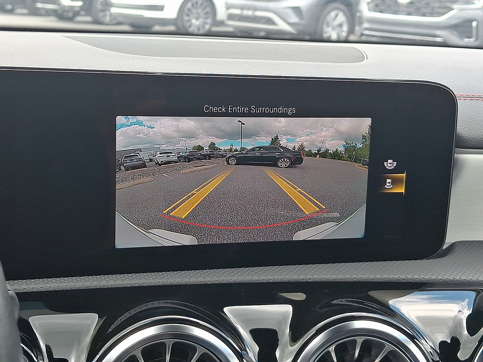 Used 2023 Mercedes-Benz CLA 250 4MATIC image 38