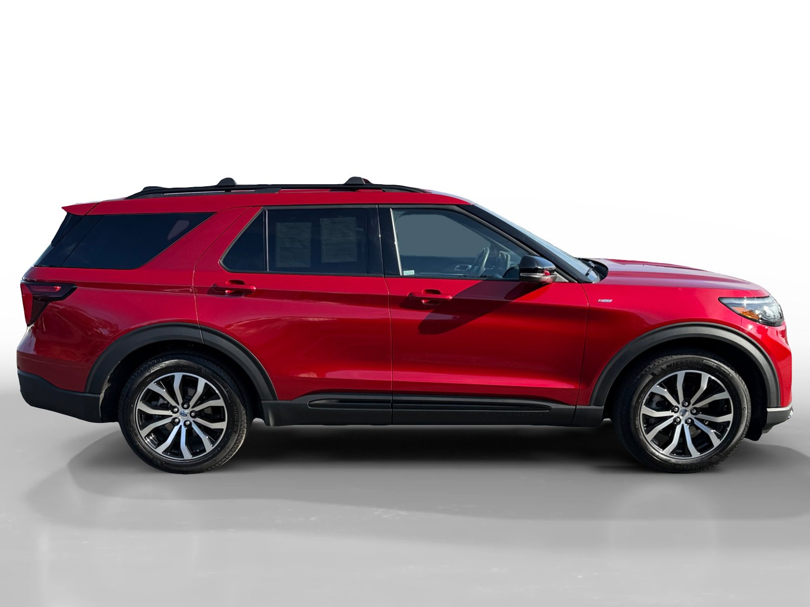 Certified 2025 Ford Explorer ST-Line image 6