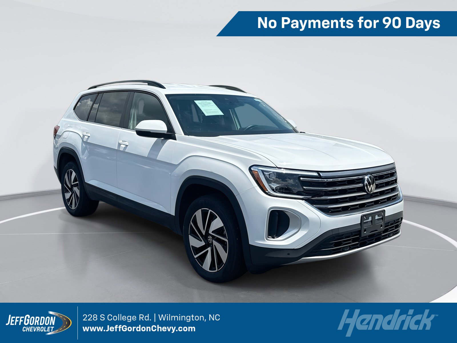Used 2025 Volkswagen Atlas SE