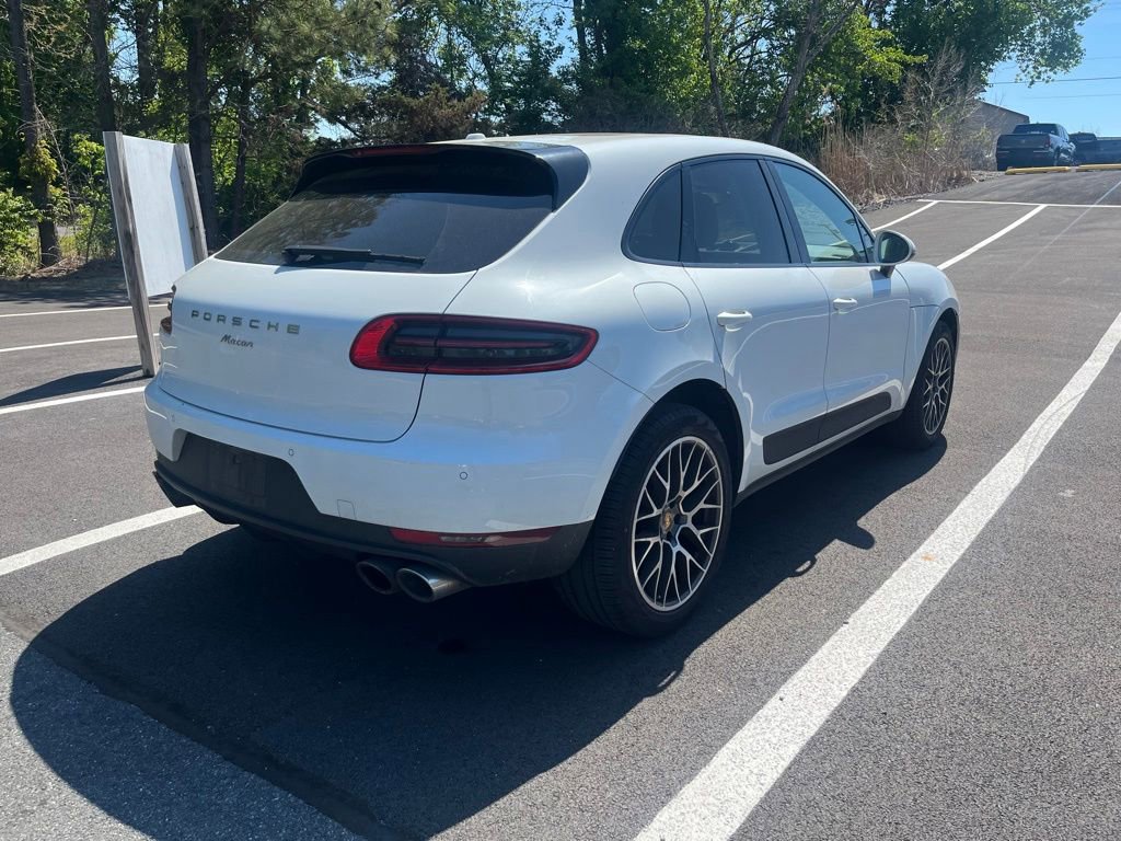 Used 2018 Porsche Macan Sport Edition AWD/4WD image 5