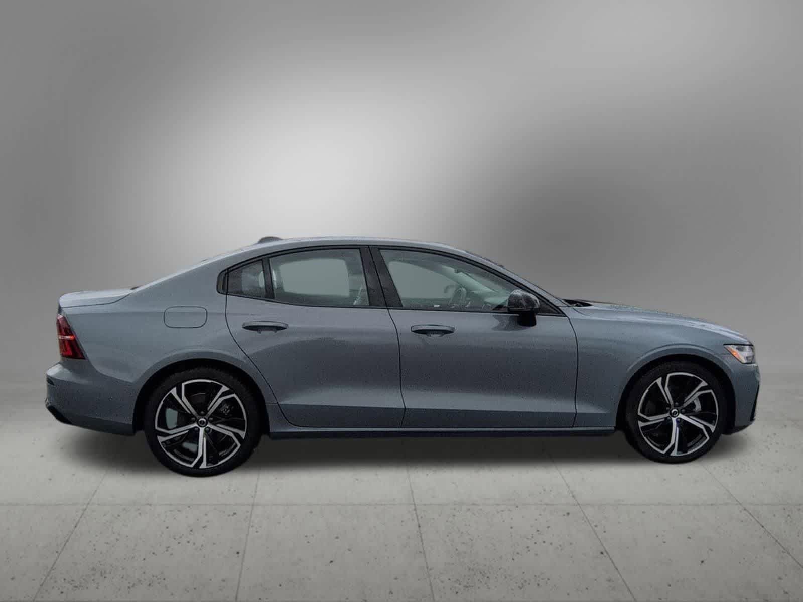 Used 2024 Volvo S60 B5 Core AWD/4WD image 7