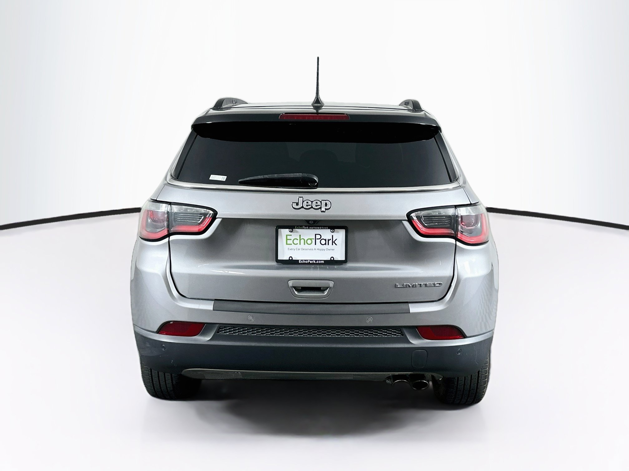 Used 2018 Jeep Compass Limited w/ Navigation Group FWD image 7
