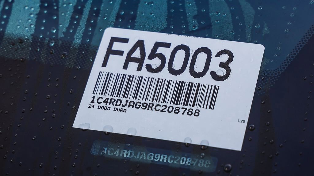 Certified 2024 Dodge Durango SXT w/ SXT Blacktop Group image 30