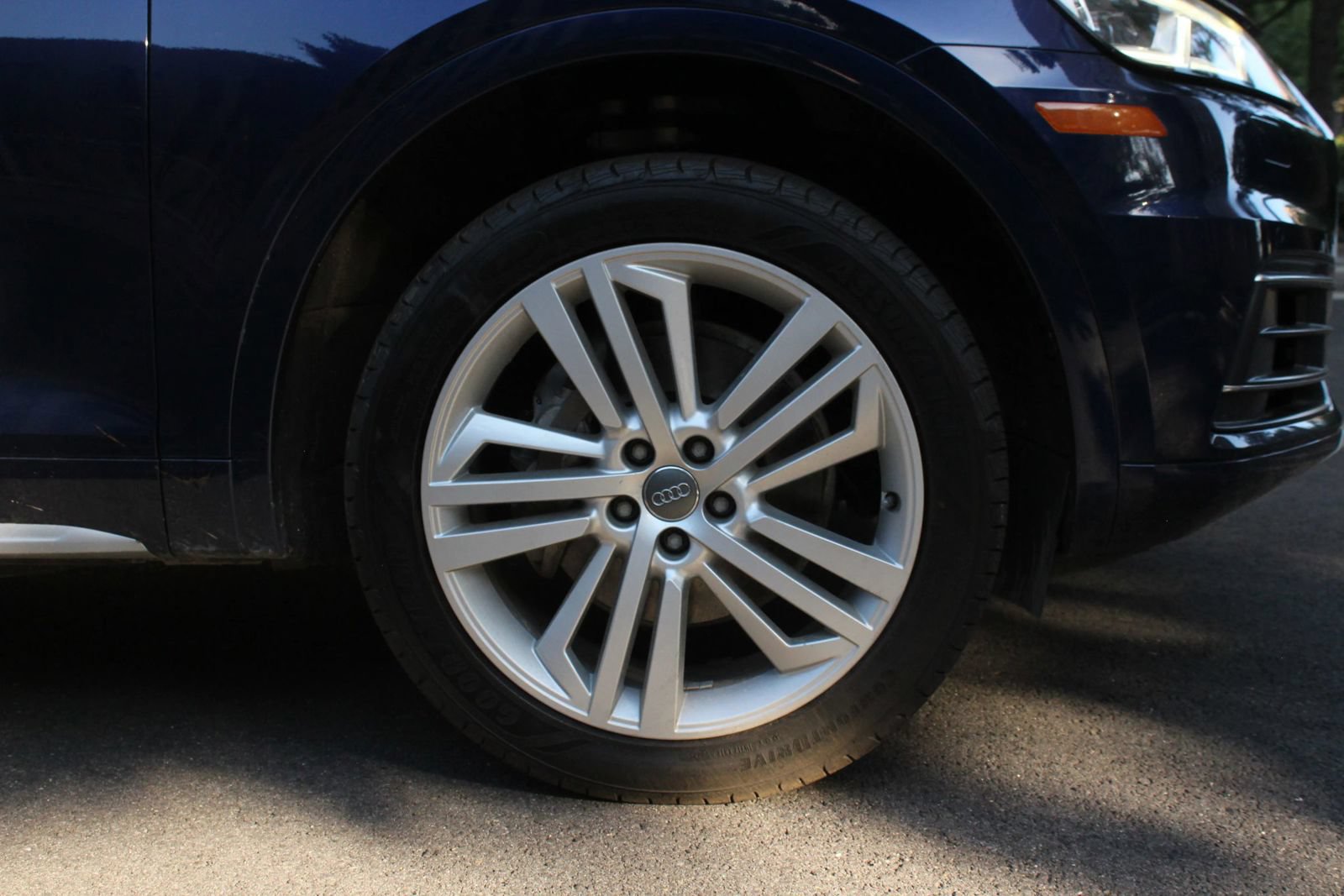 Used 2019 Audi Q5 2.0T Premium Plus w/ Premium Plus Package AWD/4WD image 4