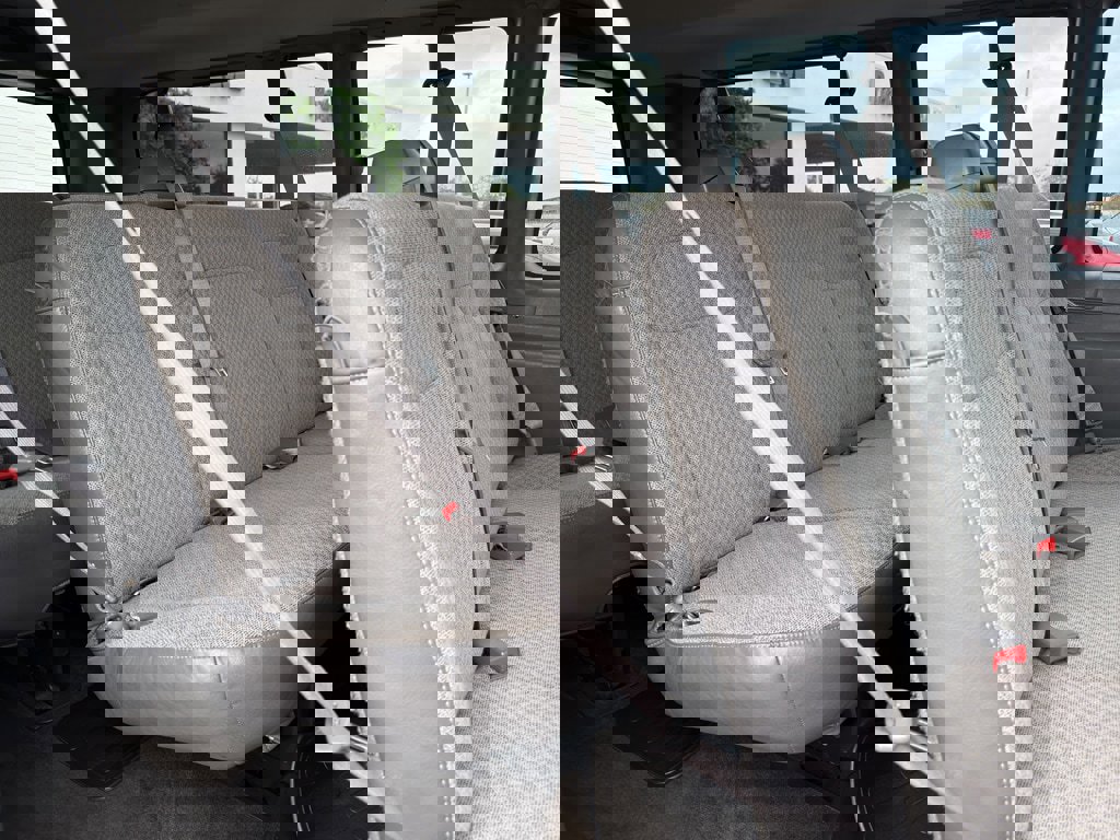 Used 2017 Chevrolet Express 3500 LT w/ LT Preferred Equipment Group image 20