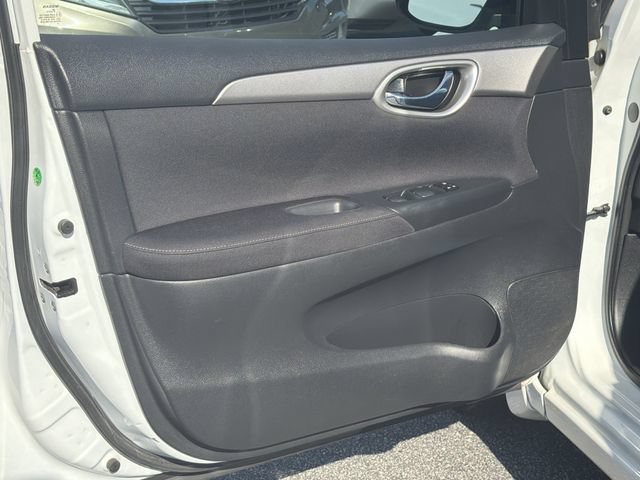 Used 2014 Nissan Sentra SV FWD image 12